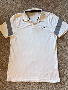 Nike Golf Men’s White Polo with Gray Accents